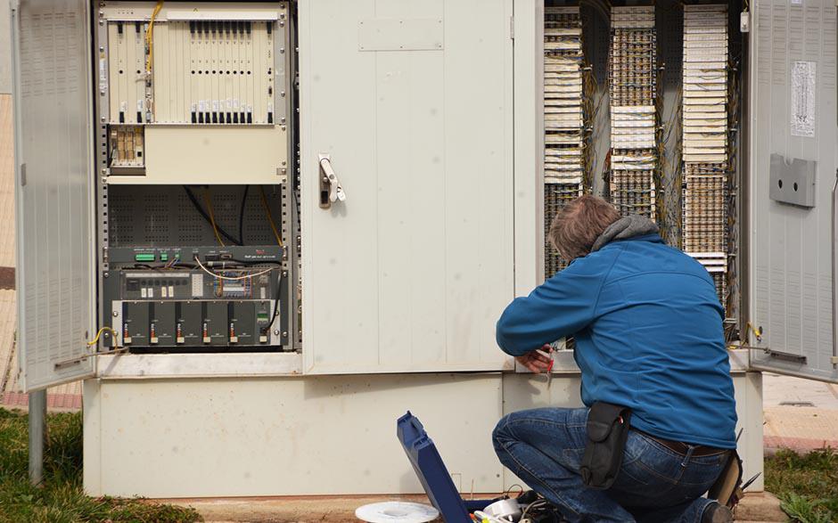 technicien électricien Paris 4